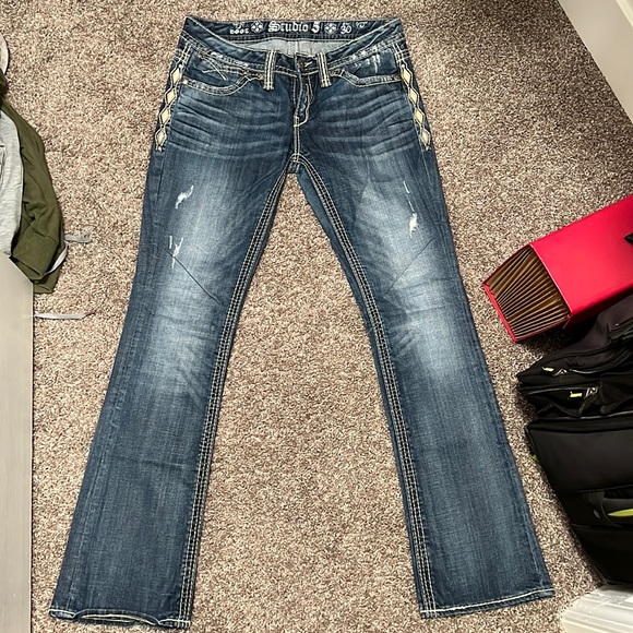 Jeans - Picture 1 of 2